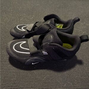 Nike Women’s Cycling Shoes (Size 8.0 Women’s)